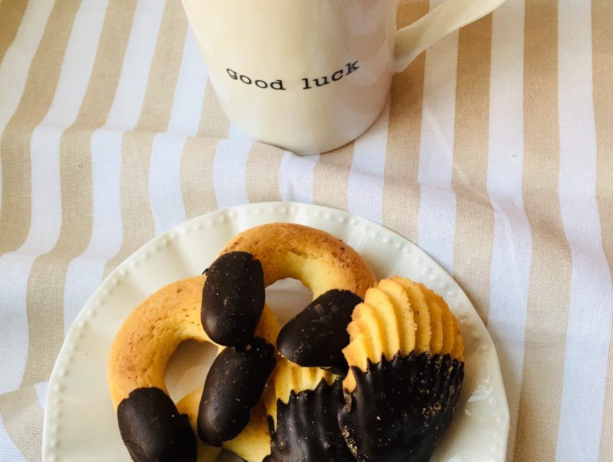 Biscotti da tè arancia e cioccolato fondente