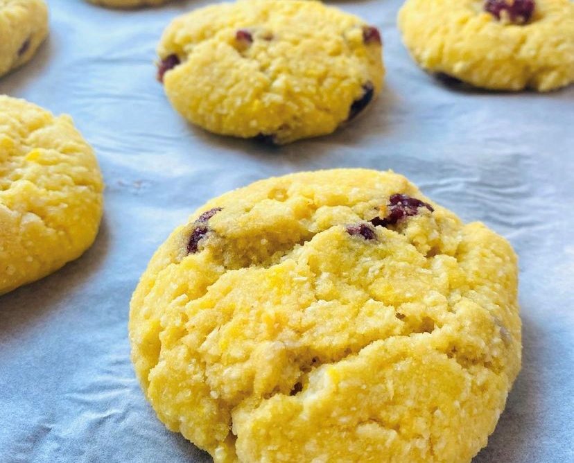 Biscotti cocco e yogurt senza burro e senza glutine