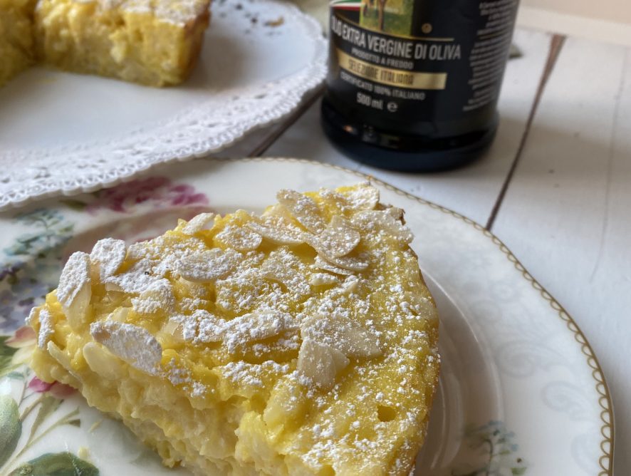 Torta cremosa di riso senza glutine e senza lattosio